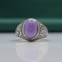 انگشتر عقیق یاسی یمنی مردانه نقره دست ساز طرح قلمزنی کد{10947}