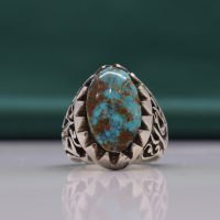 انگشتر فیروزه نیشابوری مردانه نقره روس طرح قلمزنی یارضا (ع) و یاجواد (ع) کد{101034}